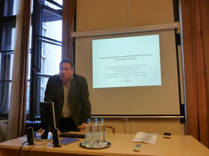 Dr. Barta R&oacute;bert