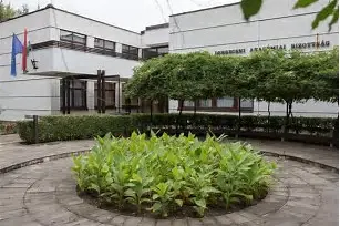 DAB sz&eacute;kh&aacute;z