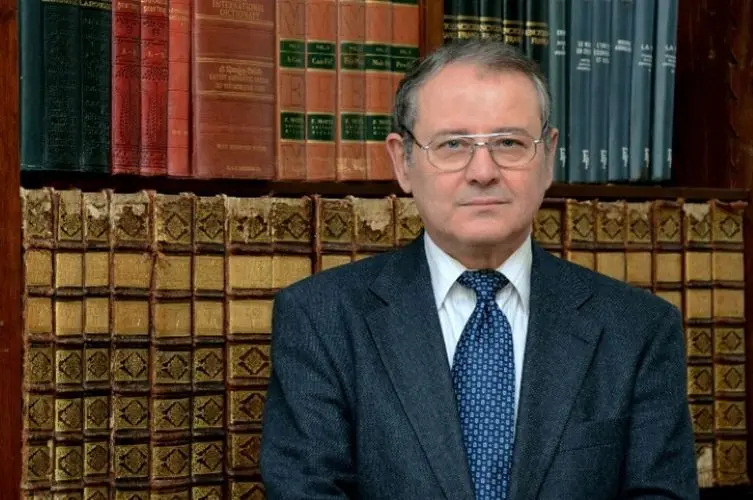 Vir&aacute;gos Zsolt